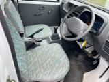 当社の車両は基本的に現状販売となりますので現車確認をお願い致します。遠方で現車確認ができない場合はノークレームノーリターンとなります。また外出が多いのでご来店の際は事前にご連絡をお願いいたします。