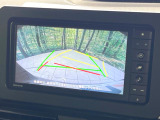 【バックカメラ】駐車時に後方がリアルタイム映像で確認できます。大型商業施設や立体駐車場での駐車時や、夜間のバック時に大活躍!運転スキルに関わらず、今や必須となった装備のひとつです!
