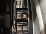 【パワーウインドウ】運転席のスイッチで、各席の窓ガラスの開閉ができます!あると便利ですよね!