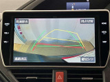 バックガイドモニターで、後方を確認しながら安心して駐車することができます。運転初心者も熟練者も必須の機能ですよ!