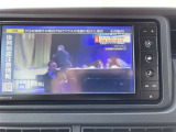 コーナーセンサーを車の前後に装備。障害物までの距離に応じて警告音を変えてお知らせ。縦列駐車時や駐車場・車庫などでの取り回しをサポートします。詳細は販売店スタッフまでおたずねください。