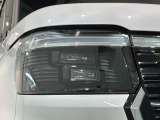 LEDヘッドライトは、点灯の瞬間から最大光量を発揮し、突然暗くなるトンネルなどでの安定感を高めます。