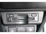 高速道路の利用時に便利なETC。料金所での停車や小銭を探す手間がなくなり快適です♪見た目もすっきりとしたビルトインタイプを装備しています。