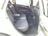 自社整備工場で点検整備をおこなってからお渡ししています。車検が残っている場合は『12ヶ月点検整備』を、車検整備付きの場合は『車検整備』をおこないます。整備費用は車両本体価格に含まれています。