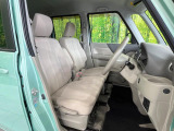 運転席シート廻りは使用感も少なく、良好な状態となっています。丁寧に使われていたことがよくわかりますね。