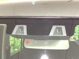 【スズキ セーフティサポート】走行中に前方の車両等を認識し、衝突しそうな時は警報とブレーキで衝突回避と被害軽減をアシスト。より安全にドライブをお楽しみいただけます。