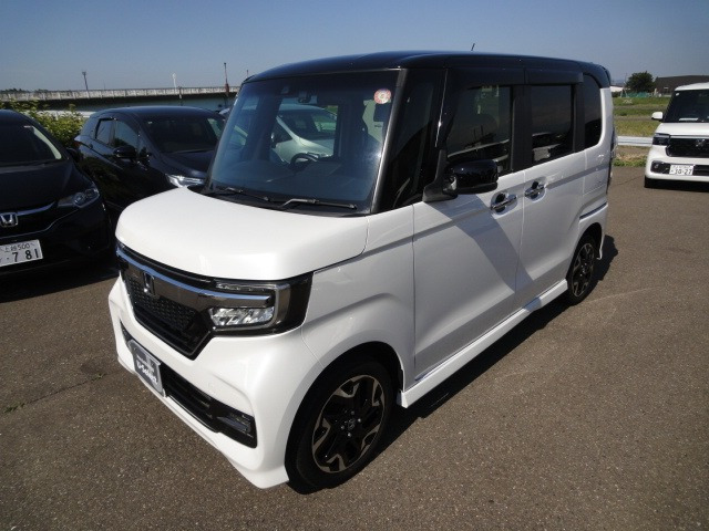 ホンダ N-BOXカスタム 