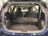 リアシートを倒すと、ラゲッジスペースを広くお使いいただけます!