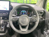 【ステアリングスイッチ】運転中、前方から目線をそらすことなく、オーディオ等の操作が可能な便利機能!安心&快適なドライブを演出してくれます♪