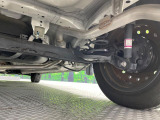 お車を安心してお乗りいただく為には、足回りの定期点検が欠かせません。サービスサポート(有償保証)では無料点検もご提供しており、安心のカーライフをお過ごしいただけるサポート体制が整っています。