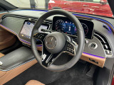 メルセデス・ベンツ車は、妥協を許さない常に高水準の技術と品質をもって製造されており、いつもでも変わらぬ価値を提供いたしております。