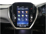 11.6インチのセンターインフォメーションディスプレイ*を搭載。車両情報やエアコン、各種設定を集約し、操作性を高めています。スマートフォンとの連携にも対応しております。