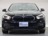 【キドニーグリル】BMWの代名詞。一目見ただけでBMWであると認識できる確固たるアイコンとして存在感を放ちます