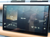 最新のインフォテイメントシステムの【Pivi Pro】はスマホのような直感的な操作性が特徴。ナビはもちろん、AppleCarplayやAndroidAutoも搭載しており対応アプリの操作も可能です。