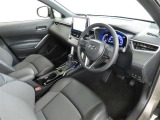 シンプルで使いやすいデザインの運転席です。