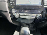「オートエアコン」が付いています。1年中快適な室内を提供!車内温度を設定すると、風量を自動で調節してくれます。