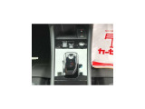 【e-POWER】エンジンは発電用としてだけ使用し、モーターのみで駆動するので、走り出しから最大トルクを発揮するレスポンスの良さ、なめらかな加速、高い静粛性で低燃費で経済的!