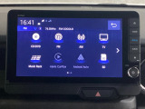 メモリーインターナビ付いています。スマートフォンとの連動も可能です。