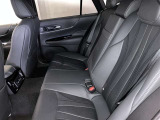 ゆとりある広々とした車内空間は、ドライブを始め買い物やレジャーなど、幅広く活躍します。一人でもみんなとでもお出かけを楽しみましょう!