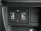 ◆両側電動スライドドア◆狭い駐車場でも乗り降りが楽々♪お子様が隣の車にドアを当ててしまう心配もございません!小さなお子様連れの方もこれで安心。