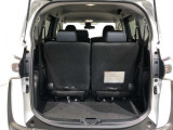 広々としたラゲージスペースを備えています。大きなものや長さのある荷物もしっかりと積み込めます。