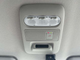 【SOSコール] 急病時や危険を感じた時、スイッチを押すと専門のオペレータに繋がって警察や消防への連携をサポートしてくれます