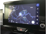 純正ナビを装備。タッチパネル式で使いやすく、お出かけもラクラクです。
