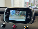 バックカメラにはガイドラインが表示されるので、まっすぐの駐車も楽々です!