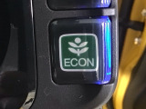 ★ECONスイッチ★ エコドライブを加速しよう!スイッチをONにすると、運転の仕方によるロスを抑え込み燃費をよくするようクルマが頑張ります(*^ー^*)燃費向上にチャレンジ♪
