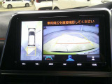 全方位ビューモニター、バックガイドモニター付いております!車庫入れの際にあると役立ちますよ♪