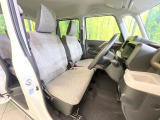 運転席シート廻りは使用感も少なく、良好な状態となっています。丁寧に使われていたことがよくわかりますね。
