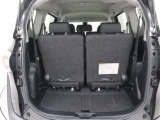 ラゲージスペースだって広々です!車種によっては床下収納やシートの折り畳み、またシートを動かして更にお荷物積めちゃいます♪