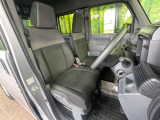 運転席シート廻りは使用感も少なく、良好な状態となっています。丁寧に使われていたことがよくわかりますね。