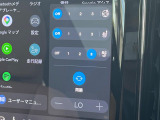 【シートベンチレーション】夏場は涼しい風でお尻や背中の熱・ムレを防ぎ、冬にはエアコンよりも早く温まってポカポカに!レザーシートにうれしい装備で、どんな季節も快適にお過ごしいただけます。