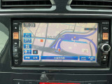 日産純正メモリーナビ(MC312D-A)装備、i-Pod接続・音楽録音やDVD再生、Bluetooth機器対応、フルセグ地デジTVも見れます。