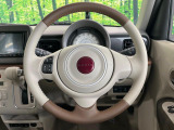 【純正革巻きステアリング】上質な革を使用することで、手にしっかり馴染みとても運転しやすいハンドルです♪
