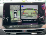 上から車を見下ろしたような画面が駐車をサポート、運転が苦手な方でも安心してお使い頂けます!!