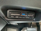 ETC車載器も装備しているので、料金所もスイスイ通過できます。 お財布をひろげる煩わしさも解消です♪当店では、ご納得して購入いただけるよう現車を確認できるお客様への販売に限らせていただいております。