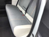 後部座席シート廻り☆ ☆リアシートも快適な乗り心地☆シ-トの乗り心地が良く、旅行など長距離運転にも向いています