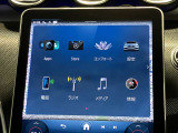 新しくなったセンターコンソールはスマートフォンを操作するような感覚でナビから車両の設定までが可能です。