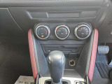 【オートエアコン】これなら車内温度を一定に保ちやすく過ごしやすいです。