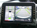 【アラウンドビューモニター】空から見下ろした映像がナビ画面にて確認可能です。駐車もラクラクですよ♪