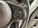 クルーズコントロールを装備しています。高速道路などで一定の速度で走ってくれるので運転が楽ですよ!速度を設定できますので、スピードの出しすぎにも注意できます。