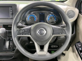 【ステアリングスイッチ】運転中、前方から目線をそらすことなく、オーディオ等の操作が可能な便利機能!安心&快適なドライブを演出してくれます♪