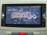 フルセグTVナビ付です。テレビ視聴、CD・DVD再生等可能です。Bluetooth機能も付いていますので、スマートフォンから音楽を楽しめます。バックカメラ付