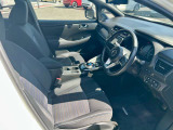 快適に運転できるドライブポジション!運転席シートリフターとシートスライドで、無理のない運転姿勢がとれます。