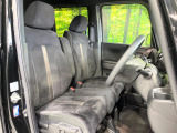 運転席シート廻りは使用感も少なく、良好な状態となっています。丁寧に使われていたことがよくわかりますね。