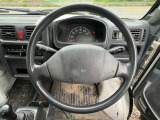 当社の車両は基本的に現状販売となりますので現車確認をお願い致します。遠方で現車確認ができない場合はノークレームノーリターンとなります。また外出が多いのでご来店の際は事前にご連絡をお願いいたします。