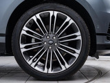 レンジローバーヴェラール ダイナミック HSE 2.0L D200 ディーゼル 4WD 