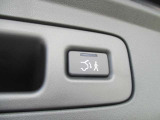 パワーテールゲート搭載!荷物を持っているときでも楽々開閉が可能☆彡